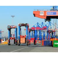 4245_0819 Arbeit der Portalhubwagen im Hafen Hamburg - Containertransport, Logistik. | Container Terminal Burchardkai CTB
